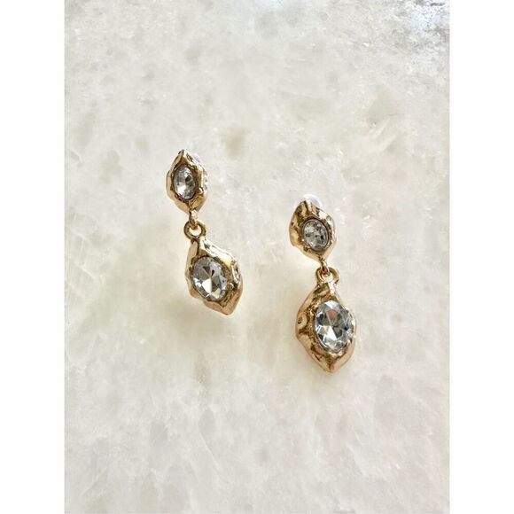Dripping gold sparkly dangling earrings ￼ - Picture 1 of 2
